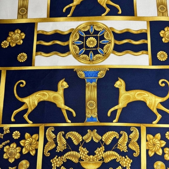 ✨Limited Edition Vintage Lanvin Pure Silk Cat Scarf - Picture 2 of 4